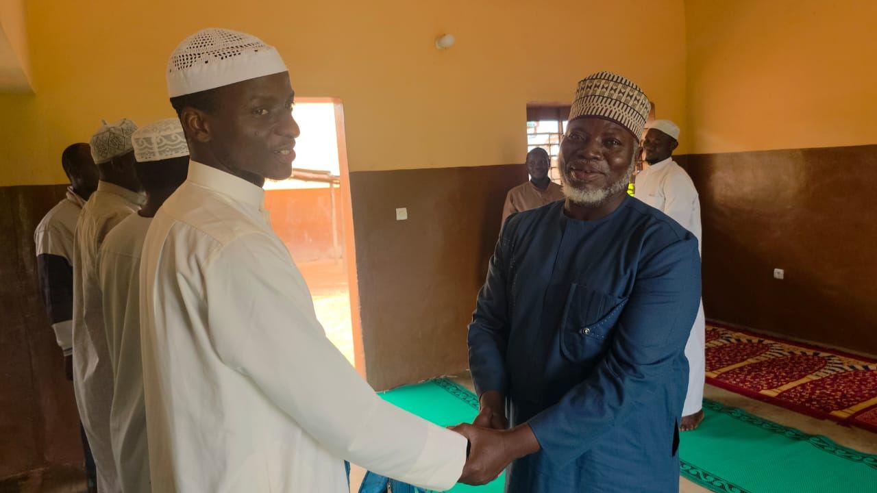Rencontre à la mosquée
